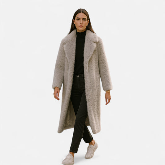 Faye Women's Winter Coat | Oversized Faux Fur Elegance 1