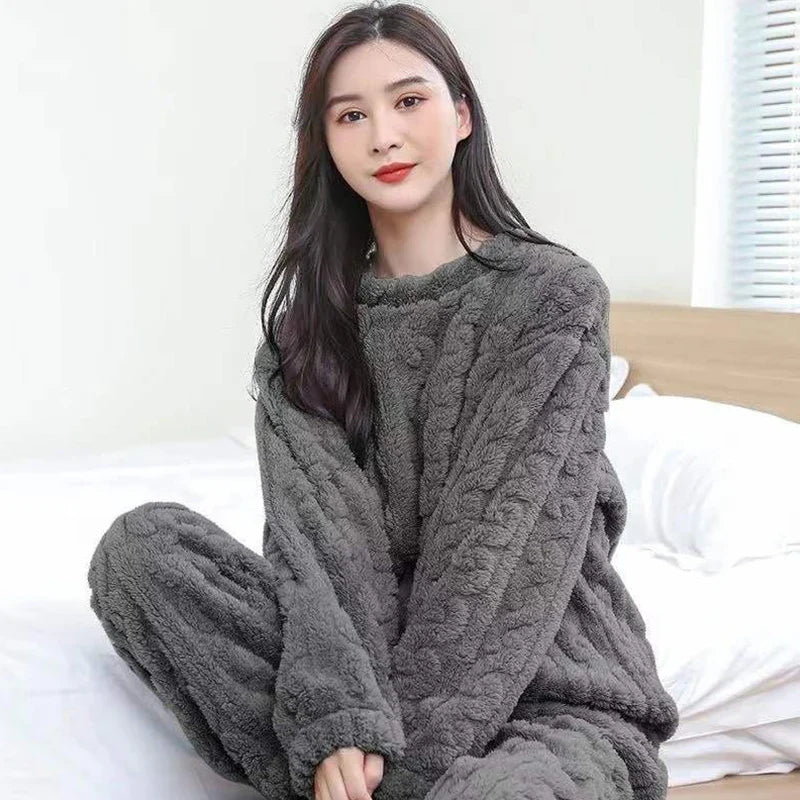 Ava Women's Loungewear Set | Soft Fabric, Cozy Fit 1