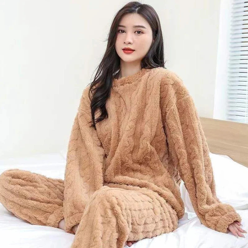 Ava Women's Loungewear Set | Soft Fabric, Cozy Fit 2