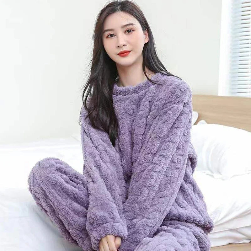 Ava Women's Loungewear Set | Soft Fabric, Cozy Fit 3