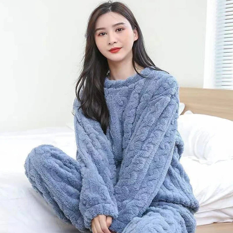 Ava Women's Loungewear Set | Soft Fabric, Cozy Fit 4