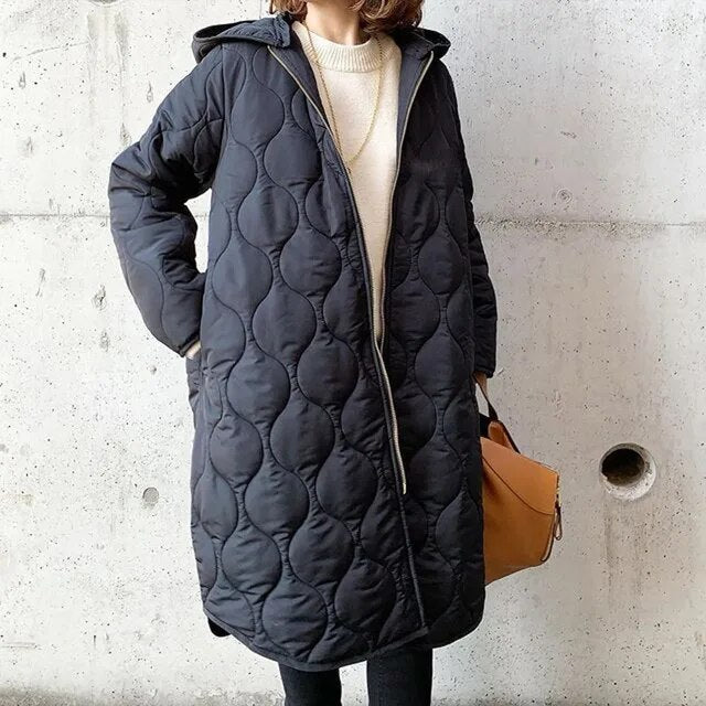 Ava Women's Quilted Winter Coat | Elegant Design with Hood, Warm & Stylish 2