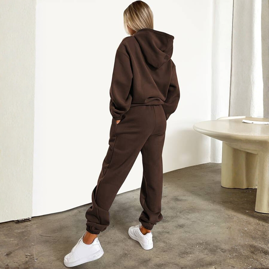 Ava Women's Winter Tracksuit Set | Cozy and Casual 1