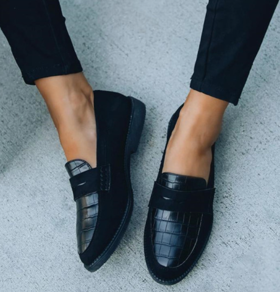 Bella Women's Formal Shoes | Elegant Black Design, Comfortable Fit 2