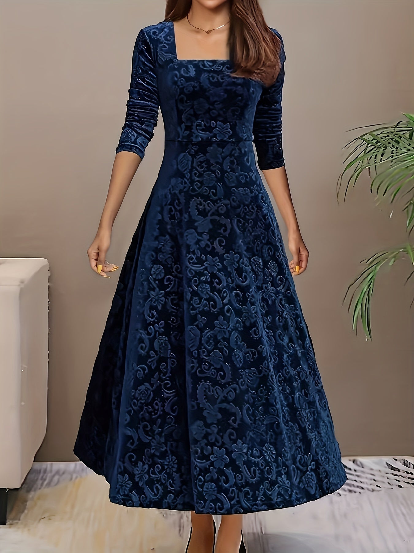 Bella Women's Midi Dress | Floral Velvet Elegance 3