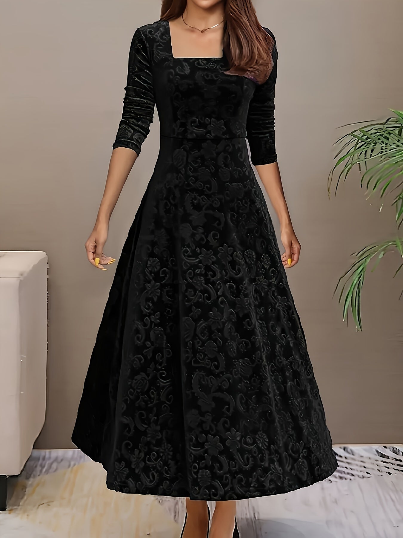 Bella Women's Midi Dress | Floral Velvet Elegance 4