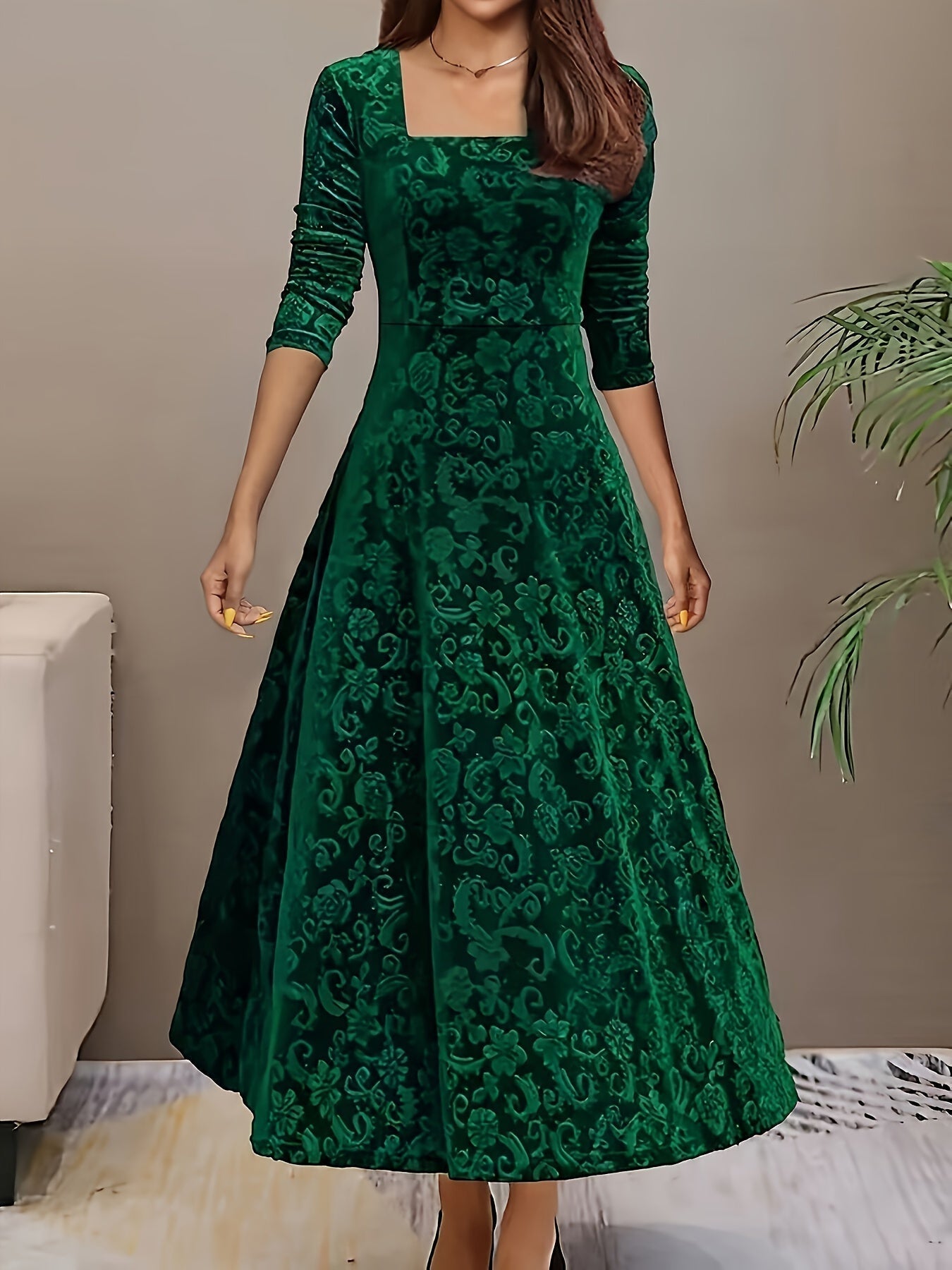 Bella Women's Midi Dress | Floral Velvet Elegance 5