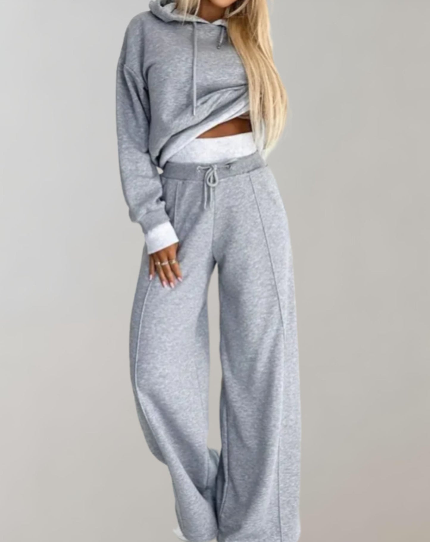 Breezy Women's Tracksuit Set | Casual Fit, Wide-Leg Design 2