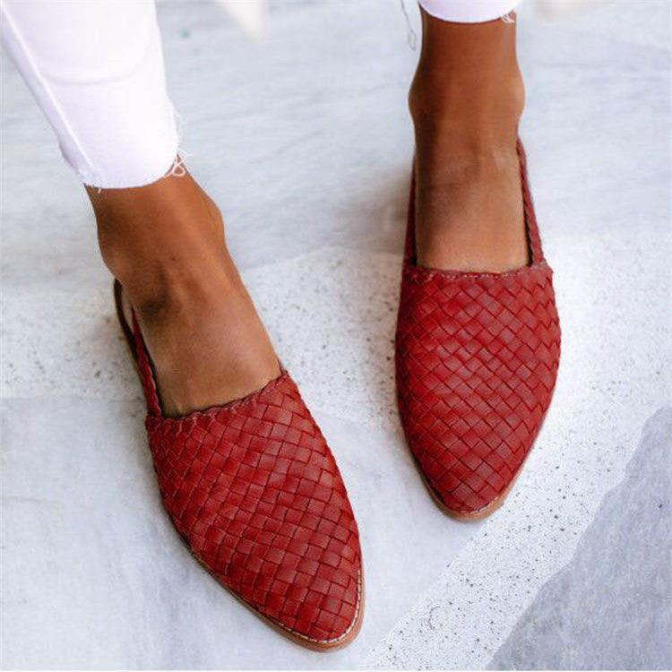 Evelyn Women's Ballet Flats | Elegant Closed Toe Design 2