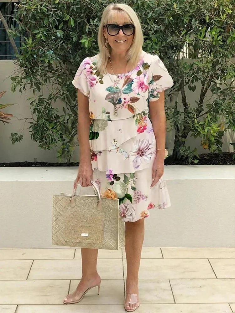 Evelyn Women's Maxi Dress | Floral Print, Flowing Silhouette 2