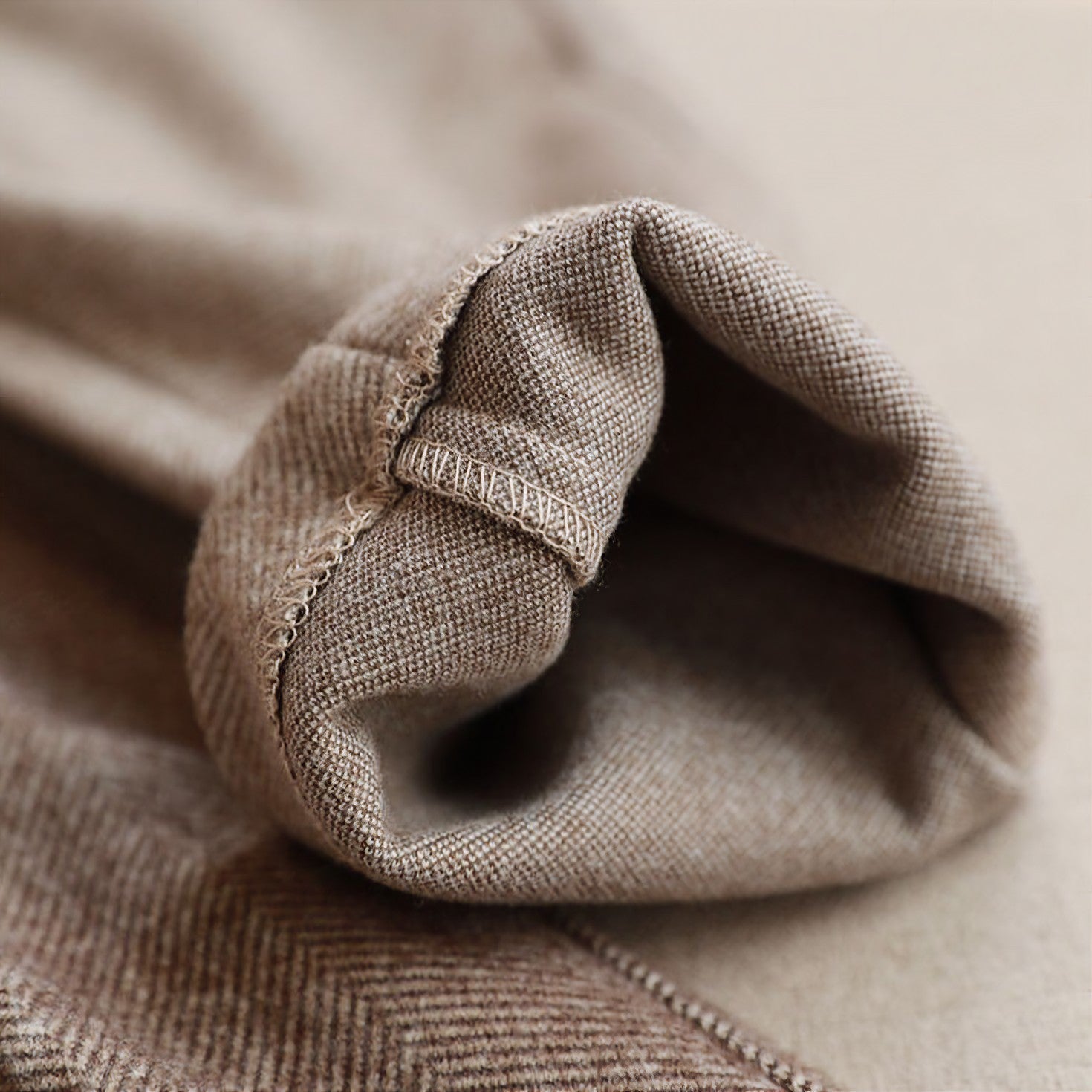 Hera Women's Wool Trousers | Elegant Slim Fit 3