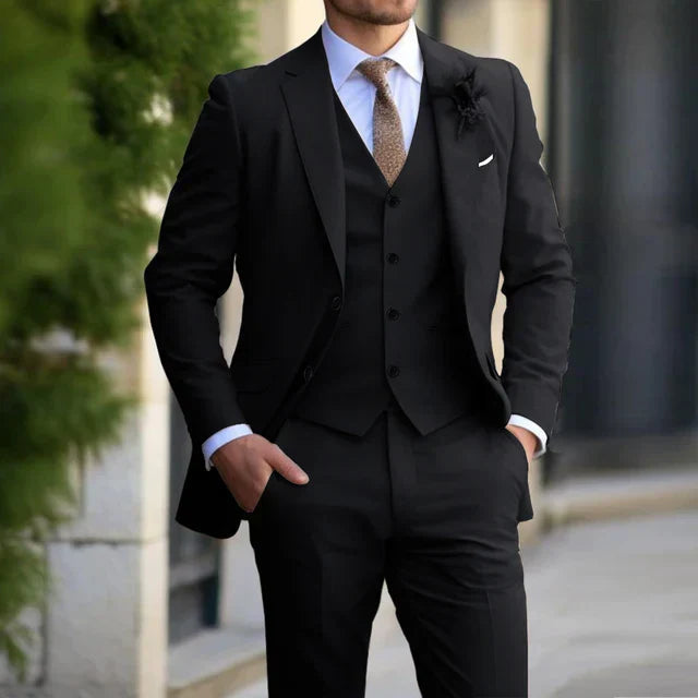 Max Men's Suit | Three-Piece Wedding Ensemble, Classic Fit 4