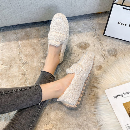 Plush Cozy Men's Slippers | Soft Plush Fabric, Non-Slip Sole 1