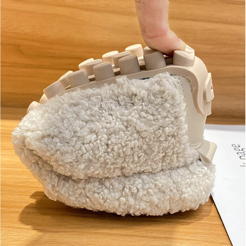 Plush Cozy Men's Slippers | Soft Plush Fabric, Non-Slip Sole 3