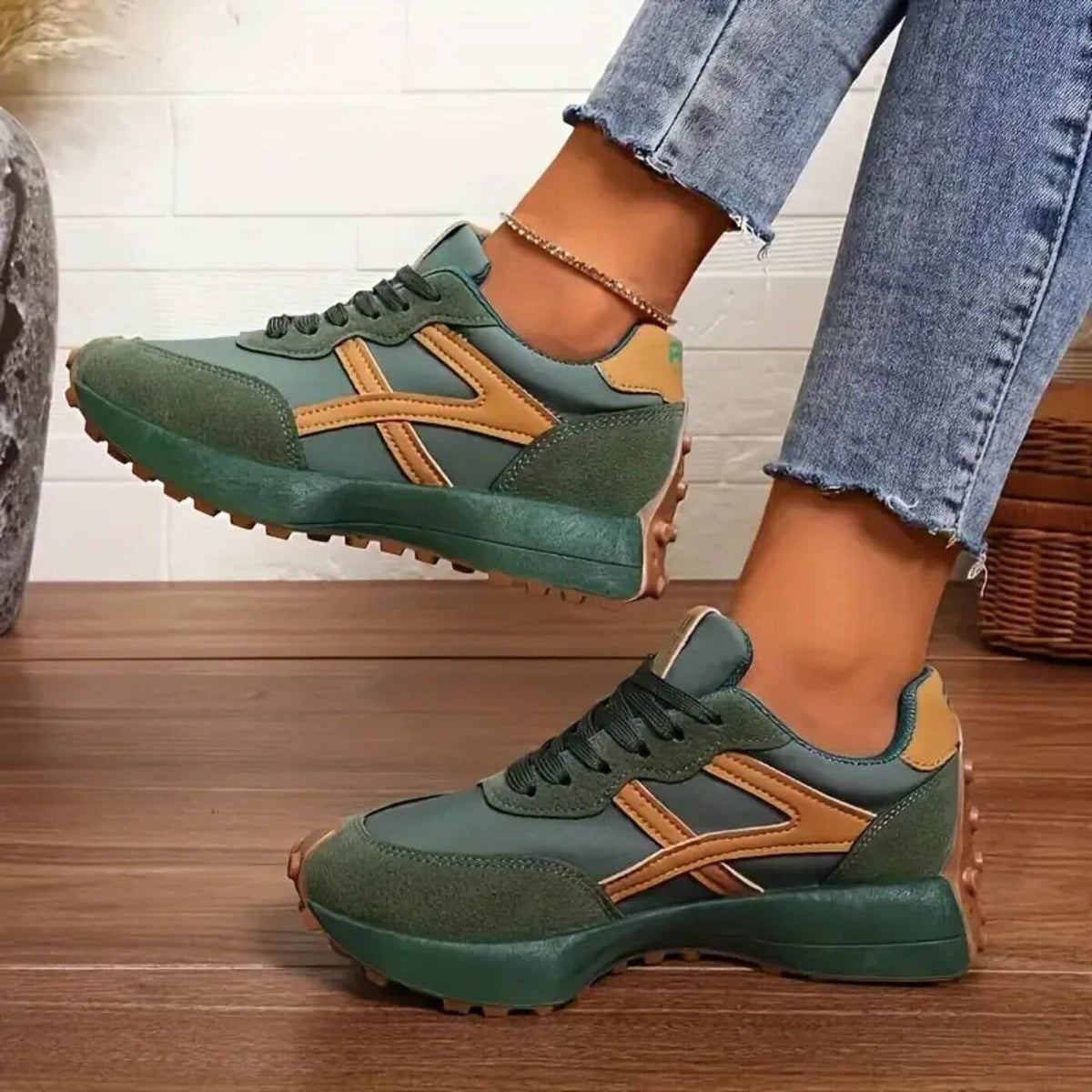 Seline Women's Sneakers | Orthopedic Support, Panel Upper 3