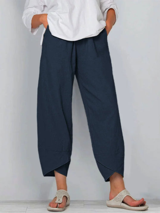 Sleek Women's Trousers | Airy Cropped Comfort for Summer 3