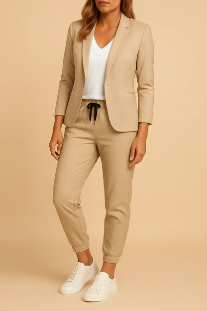 Valentina Women's Suit | Tailored Elegance, Year-Round Wear 11