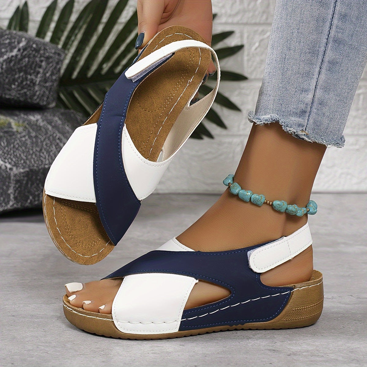 Wander Women's Sandals | Padded Comfort, Versatile Style 2