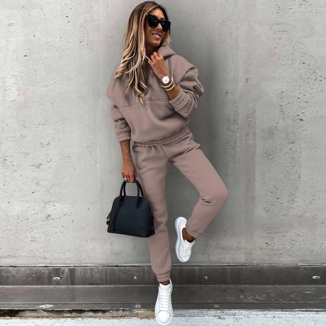 Willa Women's Hoodie & Jogger Set | Cozy Relaxed Fit 2